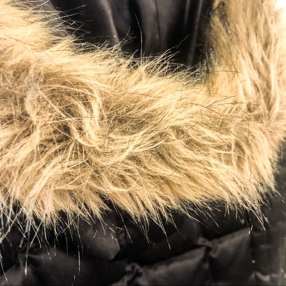 Puffer Jacket - Picture 4 of 9